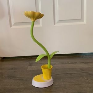 Flower touch lamp/desk light